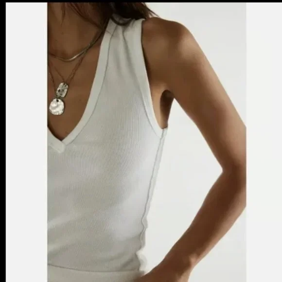 WE THE FREE PEOPLE NERIA WHITE V NECK RIBBED TANK TOP SHIRT NEW L - Picture 5 of 11